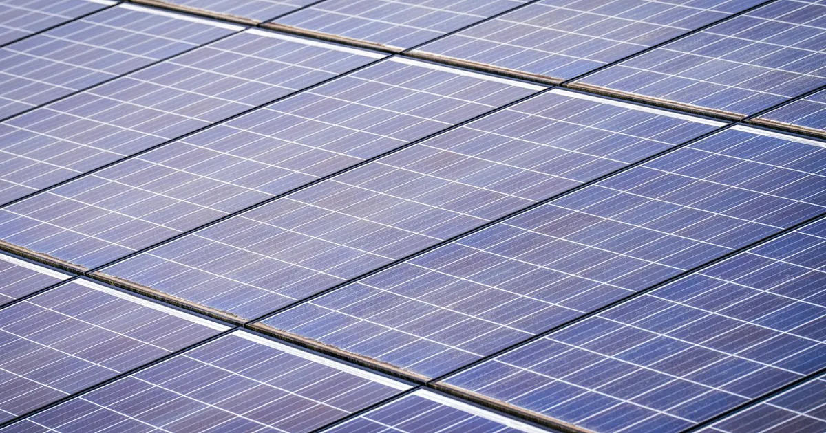 Route solaire et asphalte PV : bilan critique 2026