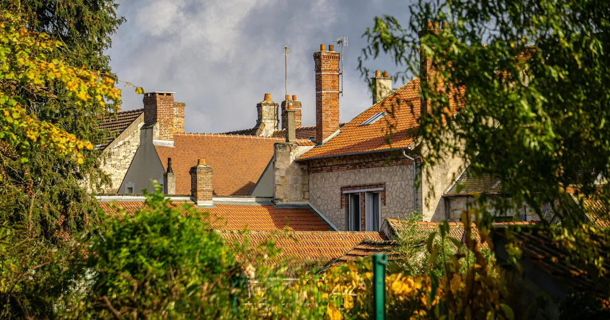 Maison à Gironde équipée de panneaux solaires photovoltaïques sur sa toiture